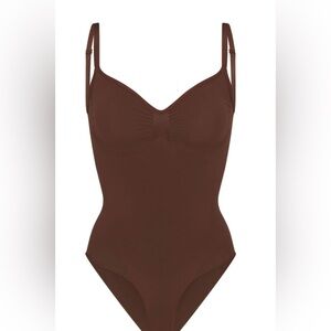SKIMS SHAPEWEAR BODYSUIT SEAMLESS SCULPT BRIEF BODYSUIT COCOA XXS/XS